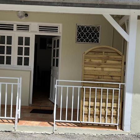 Appartement Cosy Et Bien Situe Fort-de-France Luaran gambar