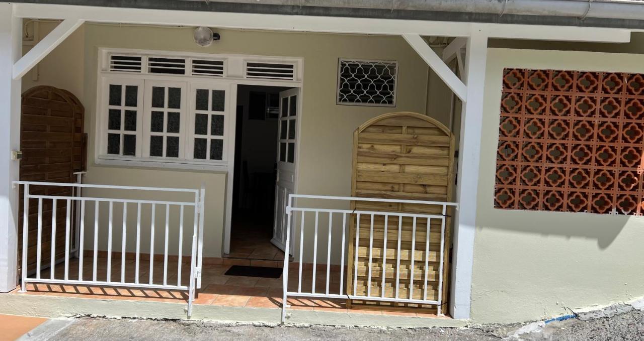 Appartement Cosy Et Bien Situe Fort-de-France Luaran gambar